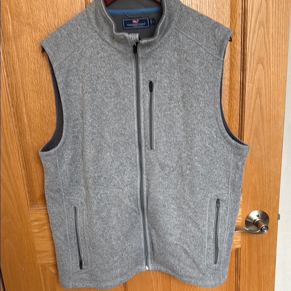 ⭐️2/$20⭐️ Vineyard Vines Gray Men's Vest